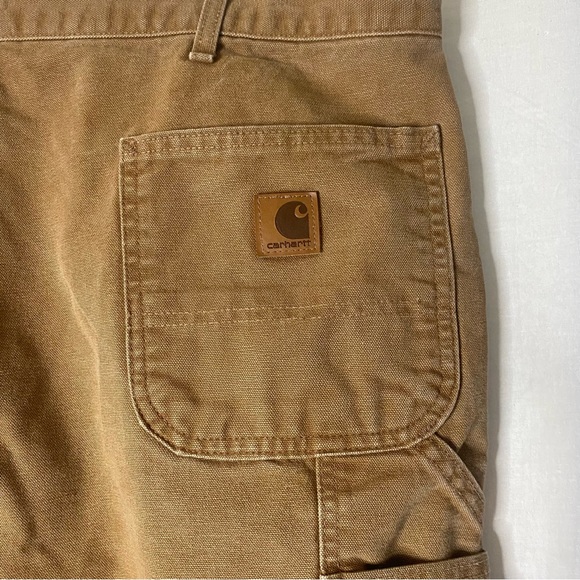 Carhartt work pant size 42X32 (b21) - Picture 5 of 6